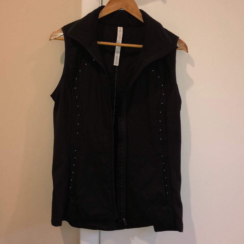 lululemon black vest - great condition!